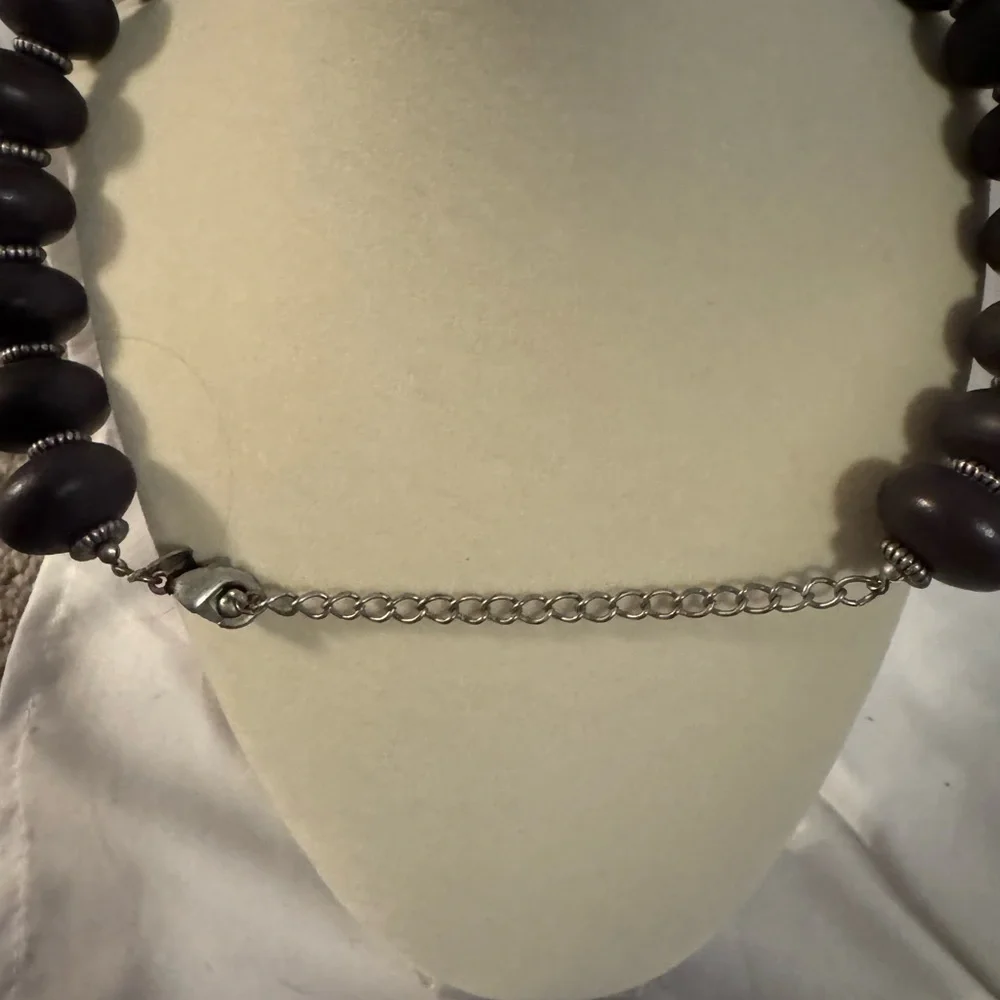 Necklace wooden beads